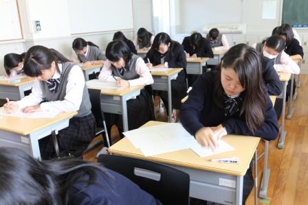 1中間考査風景_(2)