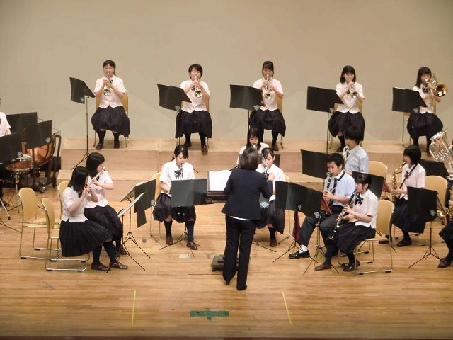 ２