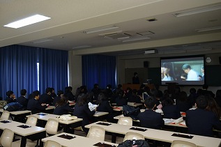 3高２進学大学見学会「藍野大学」4