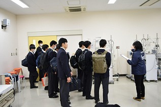 6高２進学大学見学会「藍野大学」8